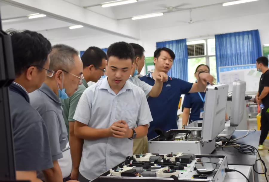 深圳風(fēng)向標教育資源股份有限公司