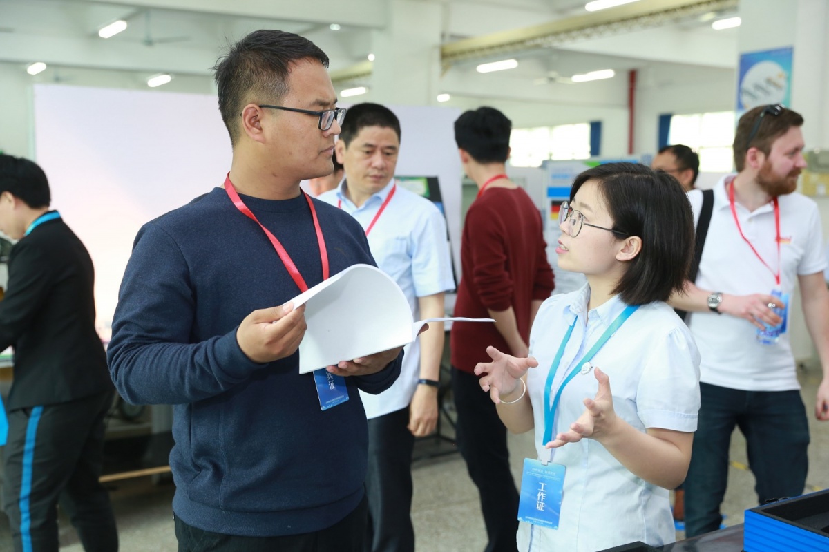 深圳風(fēng)向標教育資源股份有限公司 深圳風(fēng)向標教育資源股份有限公司